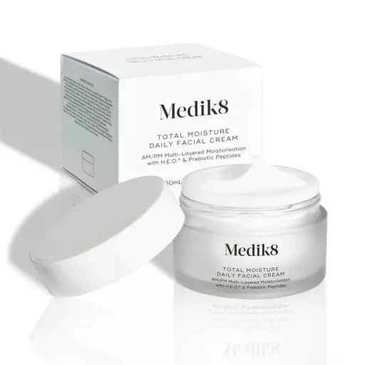 Щоденний зволожуючий крем для обличчя Medik8 Total Moisture Daily Facial Cream